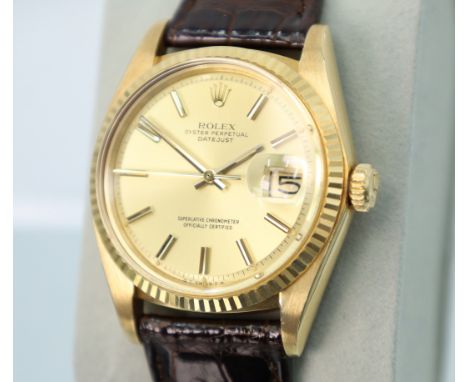 ROLEX. Datejust. Oyster Perpetual. Herrenarmbanduhr. 750 Gelbgold. Schweiz.Circa 36 mm Gehäusedurchmesser ohne Krone. Ref. 16