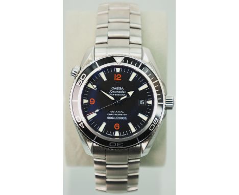 OMEGA. Seamaster Planet Ocean. Herrenarmbanduhr.Circa 42 mm Gehäusedurchmesser ohne Krone. Ref. 2201.51. Kaliber 2500C. Autom