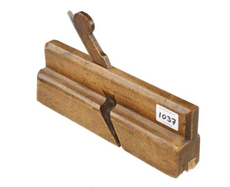 An early 9 1/2" moulder by B DYSON with unusual boxed sole (mark F) see GBP4 p291 first mark G+