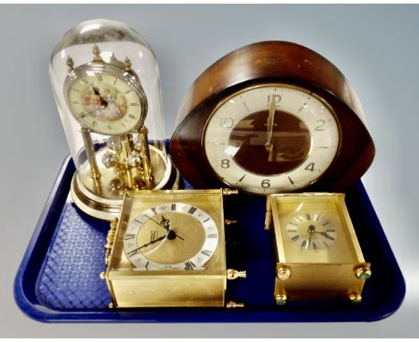A 20th century Smiths 8-day striking mantel clock together with an anniversary clock under shade and two further battery move