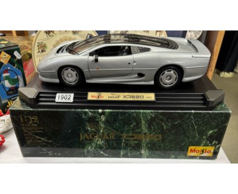 A boxed Maisto 1/12 Jaguar XJ220 (1992) mint in original box
