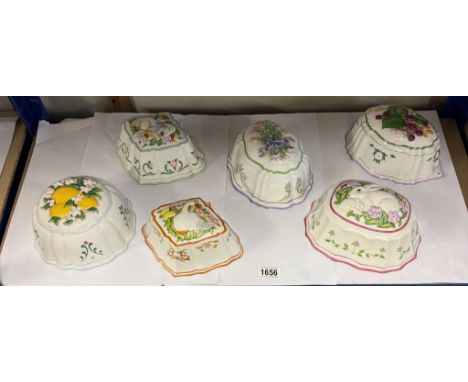 6 decorative ceramic jelly moulds