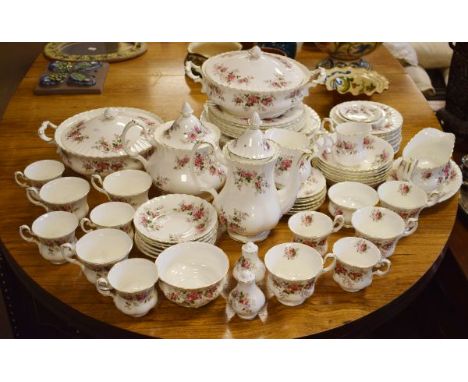 Royal Albert Lavender Rose pattern dinner, tea and coffee service   Condition: 