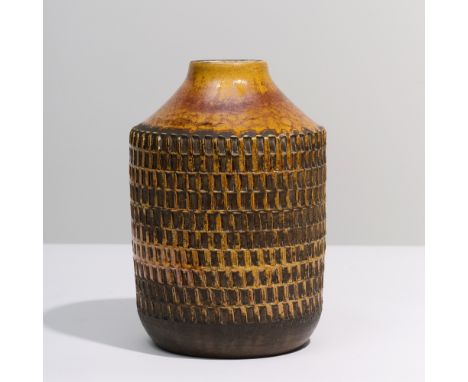 JEAN BESNARD (1889-1958)VaseCirca 1935Monogrammé 'JB' et avec l'inscription 'France'Céramique émailléeH: 24 cm. (10.1/4in.); 