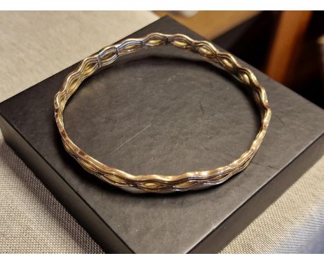 9ct Gold Bangle - 18.4g