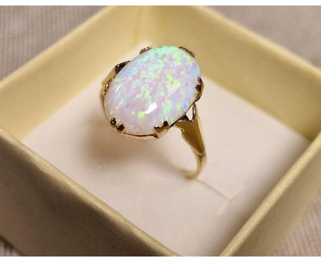 9ct Gold &amp; Opal Dress Ring - size L+0.5