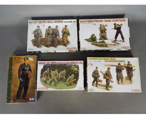 Dragon, Tamiya - Four boxed 1:35 scale plastic model figure kits, including #6279 Eastern Front Tank Hunters; #6127 Hedgerow 