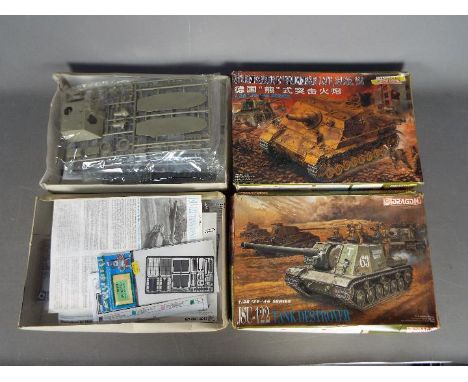 Dragon - a Dragon model kit JSU-122 Tank Destroyer '39 - '45 Series, model No. 6013,1:35 scale, contents sealed in original p