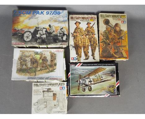 Tamiya, Dragon Special Hobby -two 1:35 scale Tamiya Military Miniature kits comprising U.S Gun &amp; Mortar Team Set No. 86 a