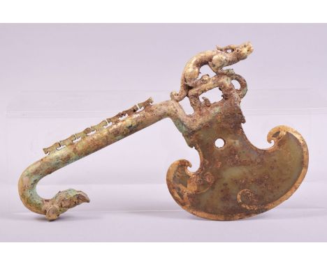 AN ARCHAIC STYLE CHINESE GILT JADE RITUAL AXE, with zoomorphic handle, 24cm long.