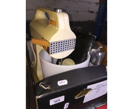 A Kenwood Chefette mixer complete with manual instructions 