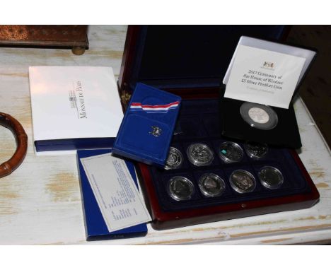 Collection of silver and other coinage inc: Liberty silver dollar 1986 proof coin in box with COA, Monnaie De Paris proof set