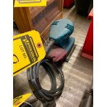 Makita Finishing Sander, 115 V, 1.6 AMP, 14,000 OPM
