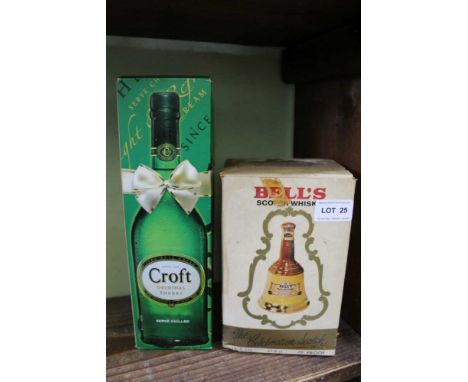 A BOXED BOTTLE OF CROFT SHERRY together with Bells Scotch Whiskey decanter in old bottling 