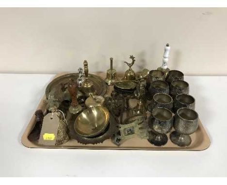 A pottery lamp, a marble lamp and a tray of assorted brass ware 