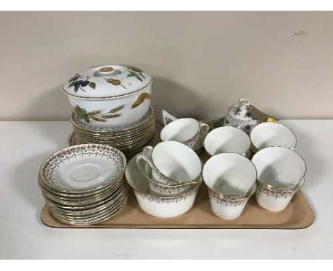 A tray of Royal Chelsea tea service, Royal Worcester oven dish, Royal Albert sugar basin, etc 