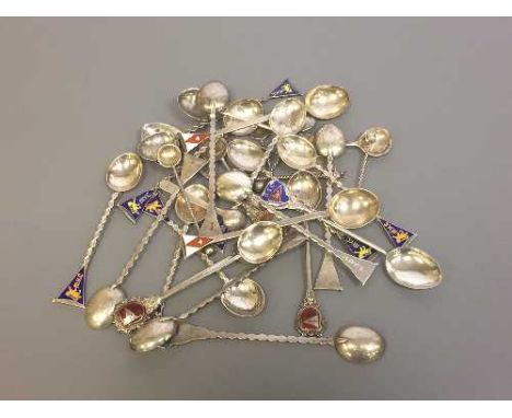 A quantity of Indian silver caddy spoons, silver and enamelled teaspoons etc (Q)