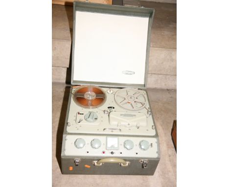 A FERROGRAPH 4A REEL TO REEL RECORDER in olive green case ( untested as there is no power cable supplied)