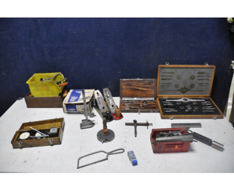 A COLLECTION OF VINTAGE TOOLS to include two cased tap and die sets, Stanley bailey No4 plane, Acorn plane, Marples junior mi