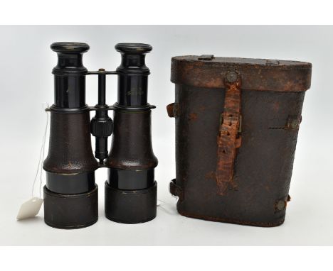 A PAIR OF WW1 BRITISH MILITARY ISSUE BINOCULARS ENGRAVED WITH A BROAD ARROW, also engraved with numbers and letters to the ca