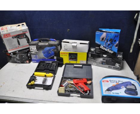 A COLLECTION OF POWERTOOLS to include Powerbase 1020w plunge router, Powerbase PB760BS belt sander, Challenge rotary tool kit