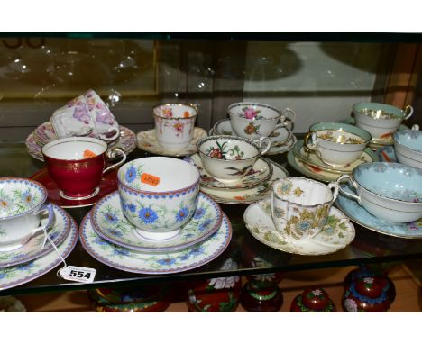 A GROUP OF AYNSLEY TRIOS  AND SOUP BOWLS,  comprising two soup bowls with two saucers in the 'Queen's Garden' pattern 7614, t