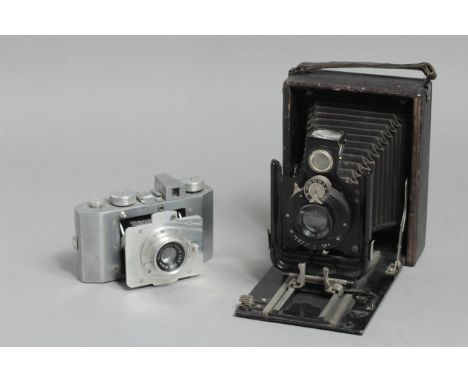 Gallus Cameras, a Derlux with Gallix lens, a Gallus Folding Plate camera with a Berthiot Olor 140mm F6.8 (2)