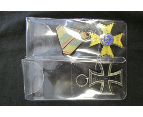 German WW1 Iron Cross 2nd Class with a German Veterans gilt & enamel 25 Years Service Cross (2)