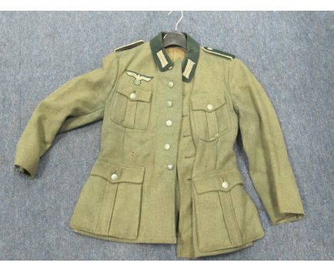 German Uniform - Infantry Feldbluse tunic. Army green with white piped shoulder straps and collar patches. Internal issue sta