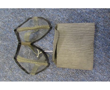 German Pair (including case) of all-purpose Perspex German army issue goggles. Non elasticated.