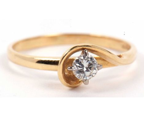 A 18ct gold single stone diamond ring, diamond ct weight 0.15ct approx, the round brilliant cut diamond is coronet set betwee