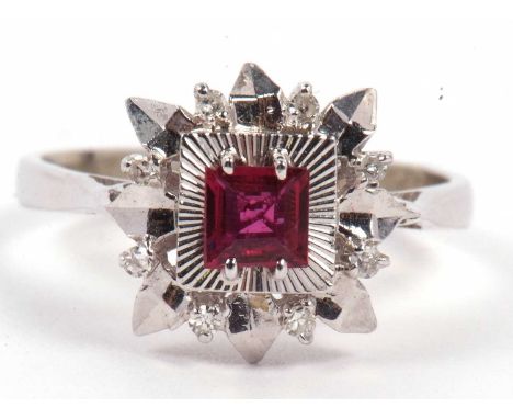 14ct white gold red and white stone ring, size K