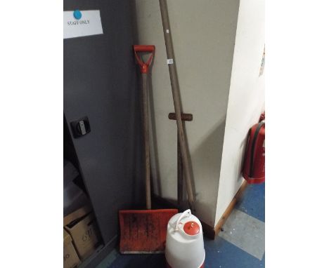 Garden Fork, Garden Hoe and Snow Scoop Etc. 