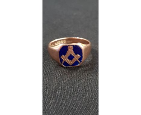 ANTIQUE 9CT ROSE GOLD AND ENAMEL MASONIC RING 