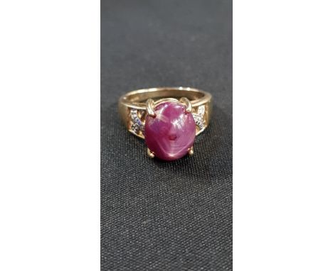 9CT GOLD DIAMOND AND STAR OF AMETHYST RING
