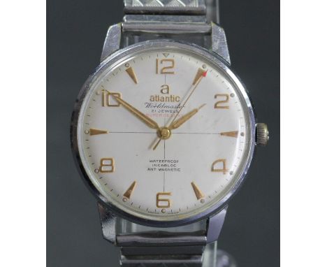 Atlantic Worldmaster Super De Luxe, a stainless steel manual wind gentleman's wristwatch with red arrow second hand, 37mm 