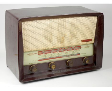 A Philco One-O-Two AM/FM valve radio, model 102 