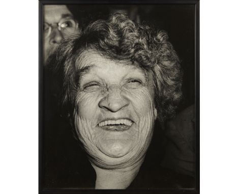Fellig, Arthur "Weegee"Face in the Crowd Holywood, 1947, silver print, 28 x 34cm, Weegee's "Credit photo by Weegee the Famous