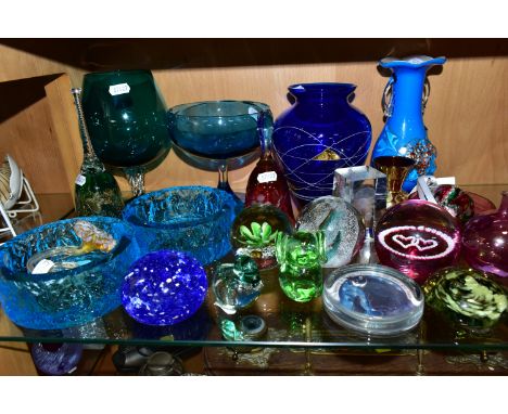 A COLLECTION OF MID CENTURY COLOURED GLASSWARE, comprising an Avondale green duck paperweight, Caithness 'Daydreams' paperwei