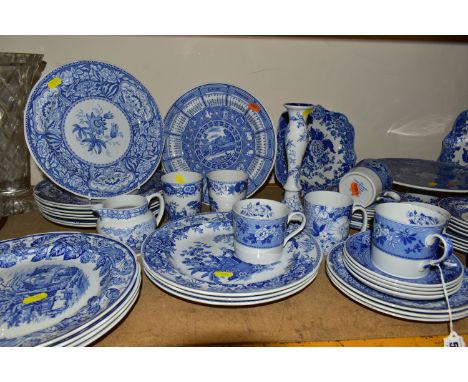 A COLLECTION OF SPODE BLUE ROOM COLLECTION BLUE AND WHITE TEA, DINNER AND GIFTWARE, together with a small quantity of other S