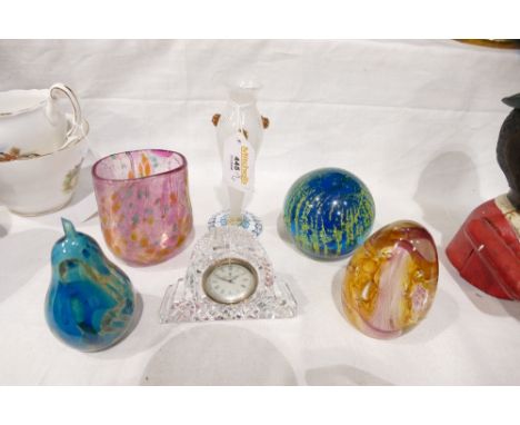 Collection of Art glassware to include Isle Of Wight glass, Medina, Waterford, Caithness etc  