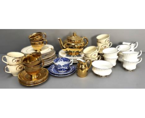 Assorted china, to include; Royal Albert Chantilly pattern tea set, also Royal Winton, Alfred Meakin, Spode, Dutch china, (A 