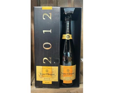 VEUVE CLICQUOT CHAMPAGNE VINTAGE 2012 - 750ML - 12% VOL  / G3