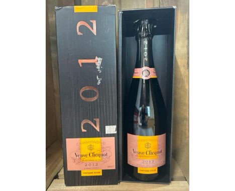 VEUVE CLICQUOT ROSE CHAMPAGNE VINTAGE 2012 - 750ML - 12% VOL  / G3