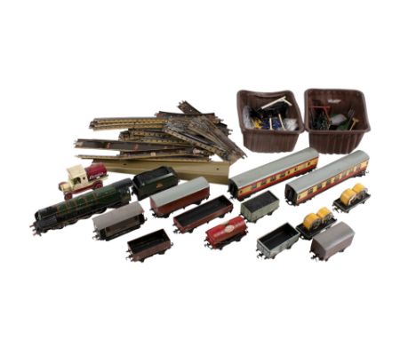 A collection of assorted 00 gauge model railway train set. Including locomotive, rolling stock & accessories