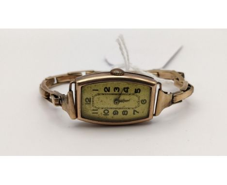 A 1930s 9ct gold manual wind gents wristwatch on a 9ct gold expanding bracelet 15.6gLocation: 