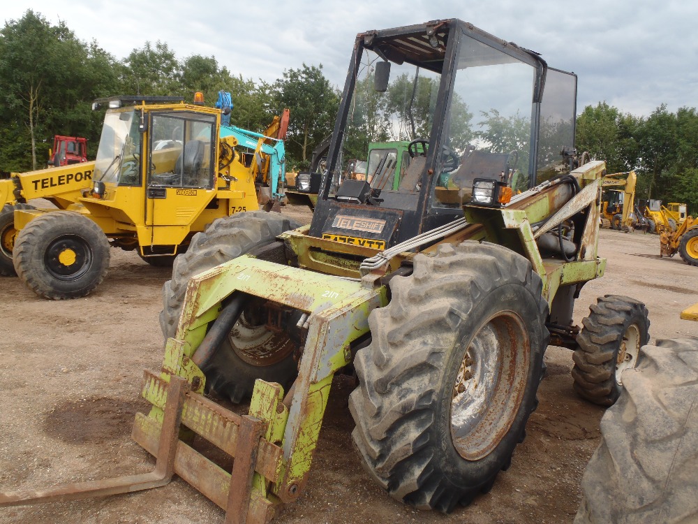 Teleshift Telehandler Collins 4wd Teleshift. No V5. Reg.No. F475 XTT