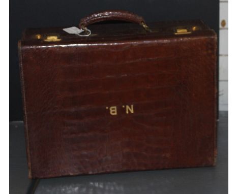 Late 19th Century Leather Men's Travelling Case Gladstone Style - Vanity  Pockets