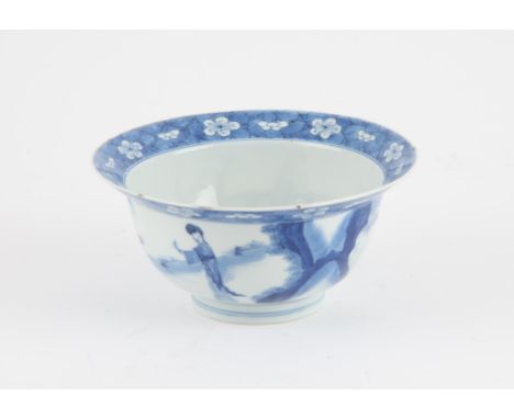 A Chinese blue and white Klapmuts bowl, Qing dynasty, Kangxi period painted with on the inside with children playing and figu