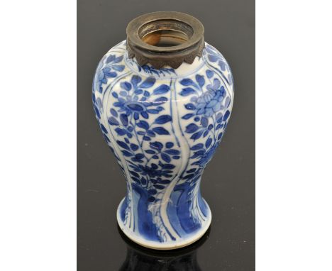 A Chinese blue and white miniature vase with metal mount. Qing dynasty, Kangxi period decorated in underglaze blue. Lobed mou